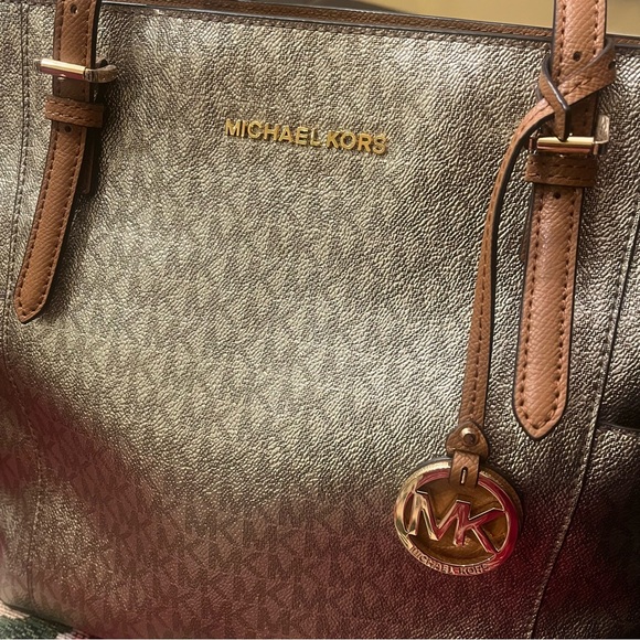 Michael Kors Metallic Gold Tote Bag - Picture 3 of 10